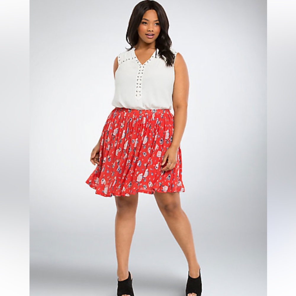 Torrid Red Floral Skater Skirt Size 3 XXXL 3X